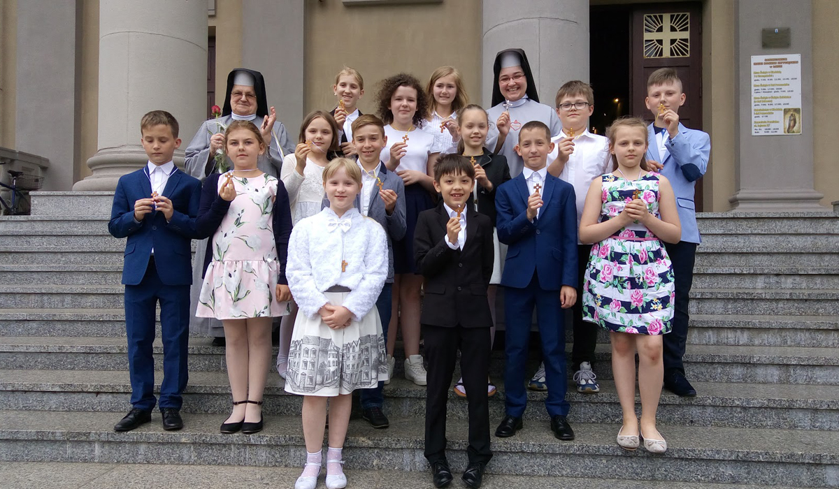 My, Dzieci Rodziny Sercańskiej, oddajemy się Sercu Jezusa