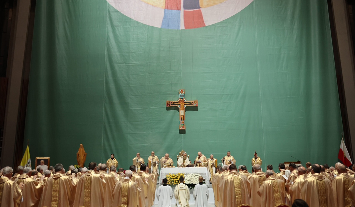 Dziękczynienie za posługę Papieża i Nuncjusza Apostolskiego w Polsce 