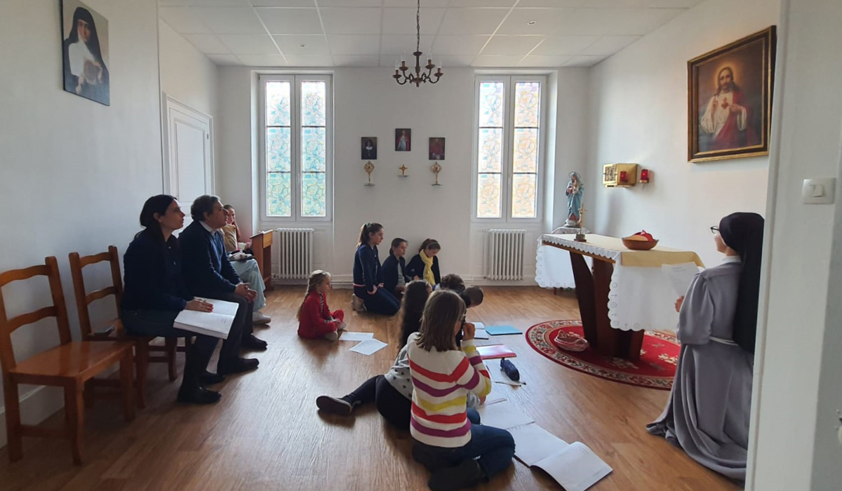 Szkoła Miłośników Serca Jezusowego w Paray-le-Monial