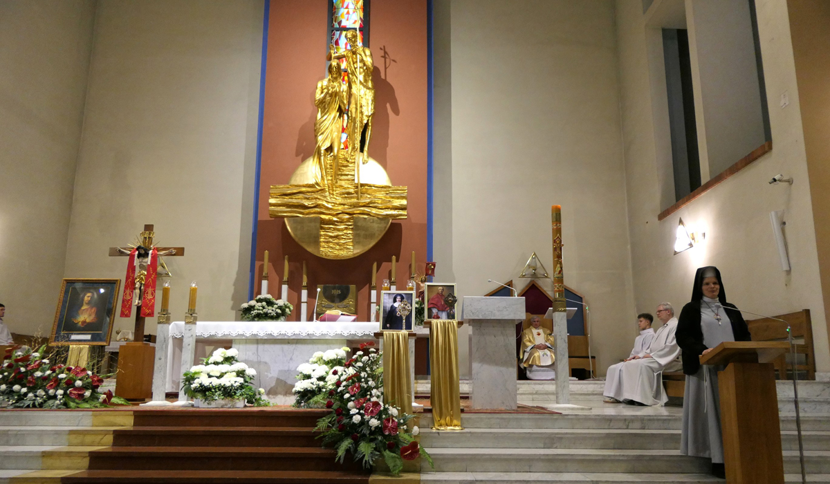 Wpatrujmy się w Najświętsze Serce Jezusowe